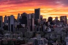 麻豆传媒国产中文版-国产中文版麻豆传媒，一张文化交流的窗与时代擦亮的光