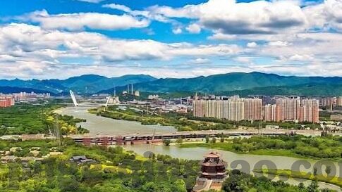 亚洲一区二区三区日本久久九-探索亚洲文化与艺术的多元魅力，一区、二区、三区的独特视角